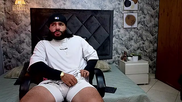 Apolo rousse1 online show from 10-03-25, 09:12