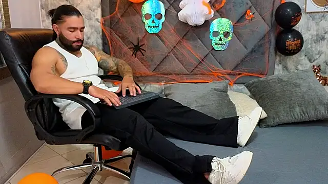 Apolo rousse1 online show from 10-10-25, 09:36