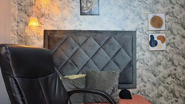 Apolo rousse1 online show from 11-25-25, 09:15