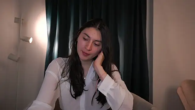 Auralea online show from 05-12-26, 05:04