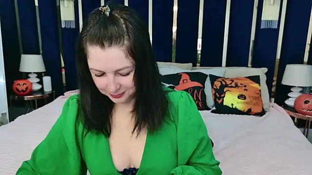 Snapshot of Nina_Stane chatting on 10-21-25, 05:30 Nina Stane online show from 10-21-25, 05:30