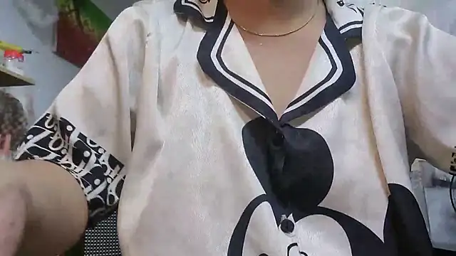 MichiLovely online show from 12-19-25, 01:34