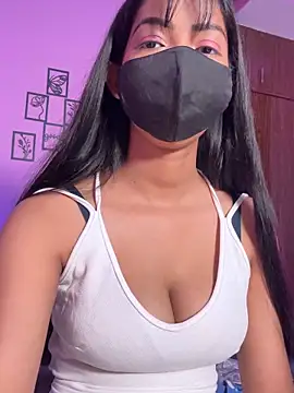 Snapshot of Neha18 chatting on 02-10-26, 12:20 Neha18 online show from 02-10-26, 12:20