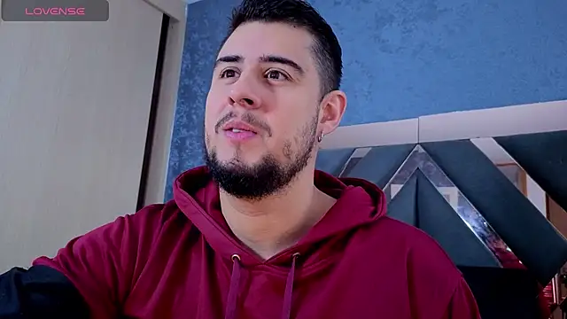 Snapshot of ryan_evanss chatting on 10-20-25, 11:32 ryan evanss online show from 10-20-25, 11:32