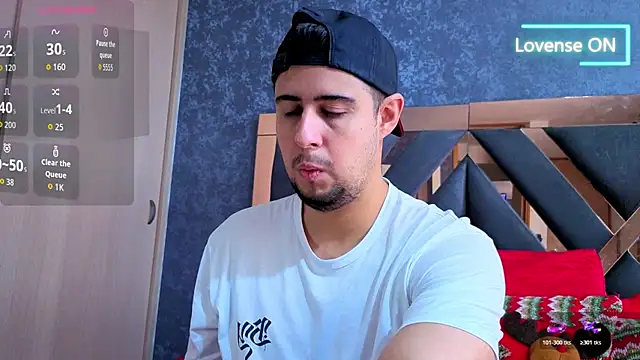 Snapshot of ryan_evanss chatting on 11-21-25, 12:37 ryan evanss online show from 11-21-25, 12:37