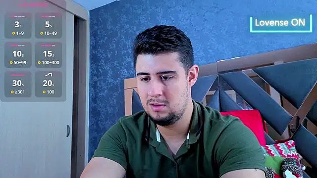 Snapshot of ryan_evanss chatting on 11-24-25, 01:33 ryan evanss online show from 11-24-25, 01:33