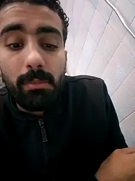 Snapshot of bbbvhhn chatting on 12-17-25, 05:52 bbbvhhn online show from 12-17-25, 05:52