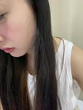 MengMeng0515 online show from 04-14-26, 02:01