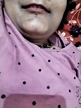 beena01 online show from 10-20-25, 05:57