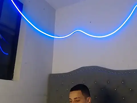 xalejo max online show from 09-18-25, 09:28