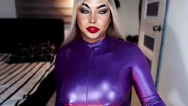 Snapshot of xTrixieMae chatting on 01-11-26, 06:13 xTrixieMae online show from 01-11-26, 06:13