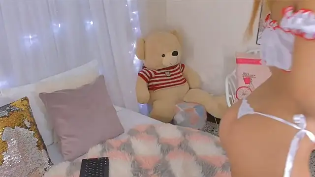 looklikeamovie online show from 11-17-25, 07:08