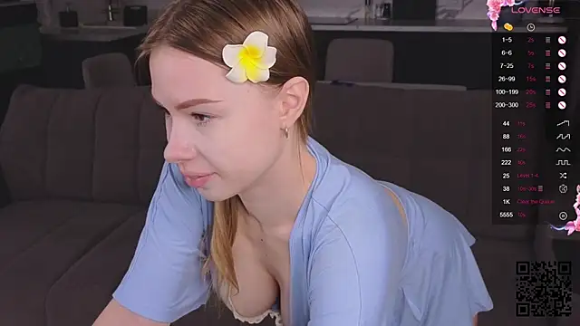 Snapshot of Sara_kaya chatting on 12-14-25, 04:56 Sara kaya online show from 12-14-25, 04:56