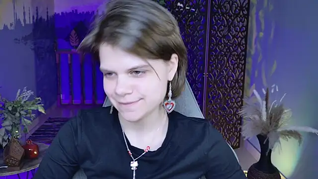 EllieMurler online show from 10-07-25, 09:17