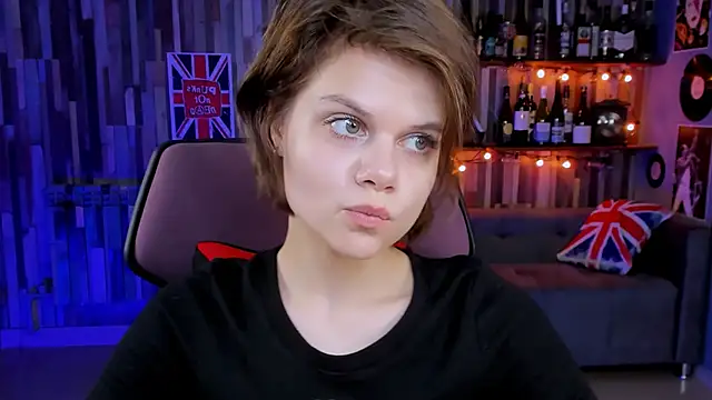 EllieMurler online show from 10-14-25, 09:10