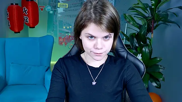 EllieMurler online show from 11-21-25, 09:08