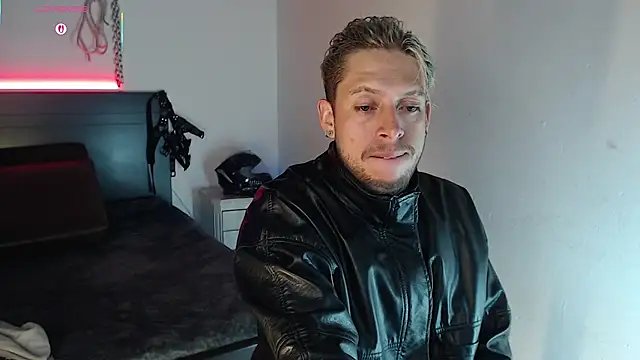 MaaxxxRider online show from 11-02-25, 05:43