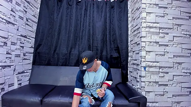 Crazy Cult Sex online show from 11-06-25, 01:12