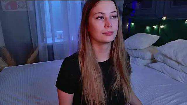 Sofii Ly online show from 11-15-25, 06:00