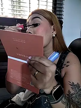 Snapshot of Celeste_Presstigge chatting on 10-10-25, 09:25 Celeste Presstigge online show from 10-10-25, 09:25