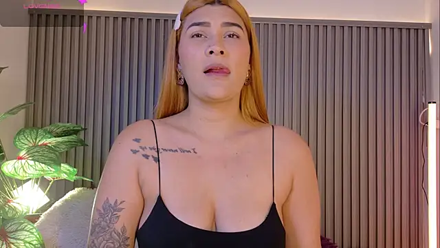 Snapshot of Celeste_Presstigge chatting on 10-28-25, 08:44 Celeste Presstigge online show from 10-28-25, 08:44