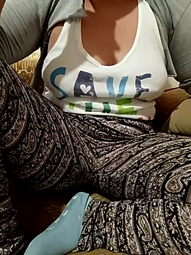 Snapshot of Mroma89six chatting on 11-12-25, 05:35 Mroma89six online show from 11-12-25, 05:35