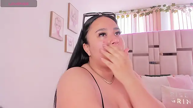 Zoey thompson online show from 12-02-25, 07:53