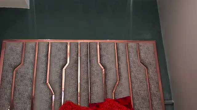 SienaFacchini online show from 10-18-25, 06:30