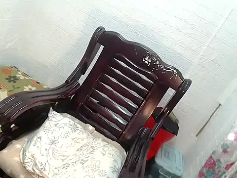 Side Chick online show from 08-07-26, 05:31