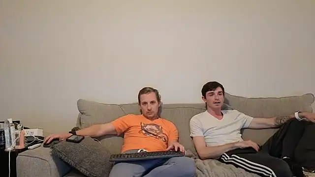 Snapshot of Drakerileyxxx chatting on 03-28-26, 02:00 Drakerileyxxx online show from 03-28-26, 02:00