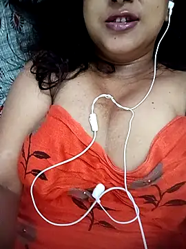 Snapshot of sweet_jenni chatting on 07-19-26, 04:49 sweet jenni online show from 07-19-26, 04:49