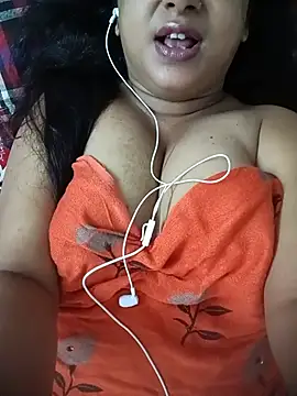 Snapshot of sweet_jenni chatting on 07-30-26, 04:44 sweet jenni online show from 07-30-26, 04:44