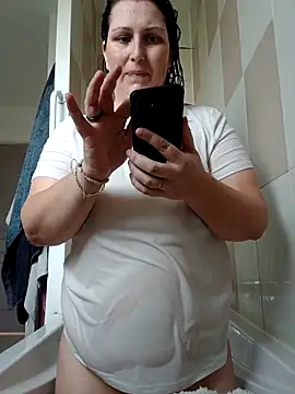 Snapshot of Fformesx chatting on 12-16-25, 09:36 Fformesx online show from 12-16-25, 09:36