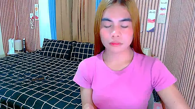 mikhaylahanderson online show from 11-22-25, 04:44