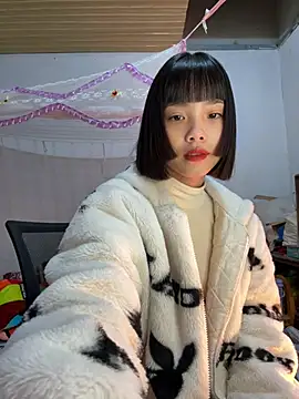 Snapshot of andymi1 chatting on 02-12-26, 02:50 andymi1 online show from 02-12-26, 02:50