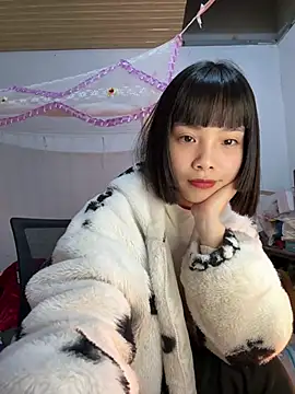 Snapshot of andymi1 chatting on 02-20-26, 03:47 andymi1 online show from 02-20-26, 03:47