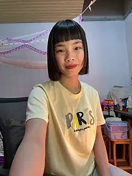 Snapshot of andymi1 chatting on 03-02-26, 01:40 andymi1 online show from 03-02-26, 01:40