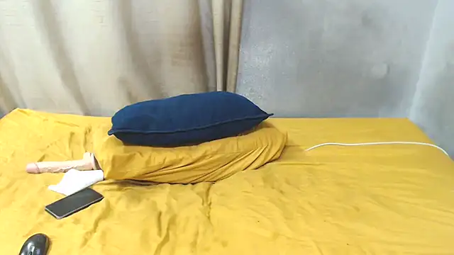 curvydarckcohocolate online show from 04-04-26, 09:56