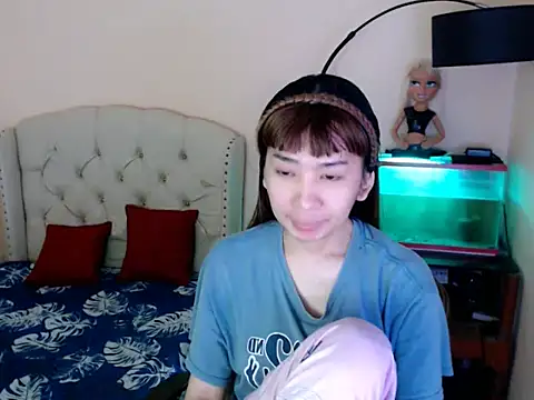 ShantalFoxxy  online show from 02-21-26, 01:06