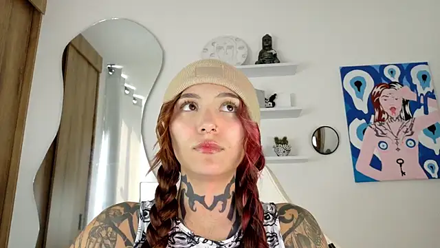 sara queen10 online show from 07-28-26, 03:32
