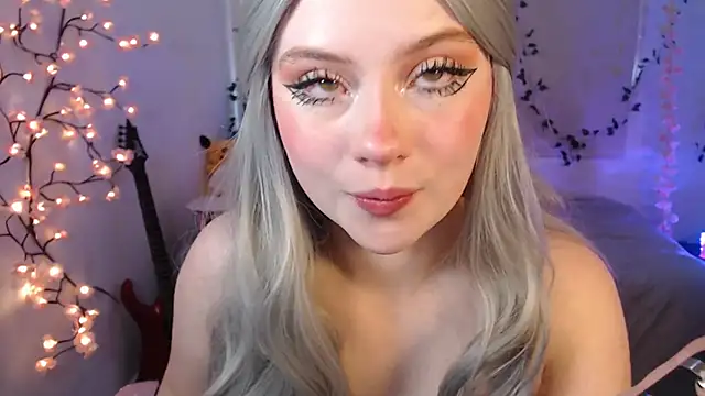 Lil bela online show from 09-16-25, 12:17