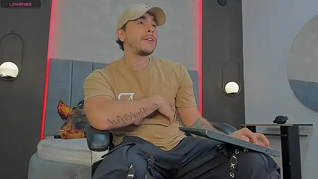 Liam walk  online show from 03-10-26, 11:10