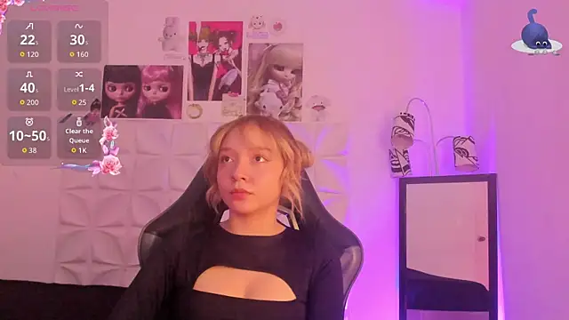 Snapshot of JuliethMoss chatting on 11-05-25, 08:09 JuliethMoss online show from 11-05-25, 08:09