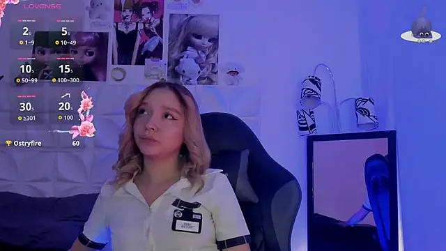 Snapshot of JuliethMoss chatting on 11-10-25, 12:53 JuliethMoss online show from 11-10-25, 12:53