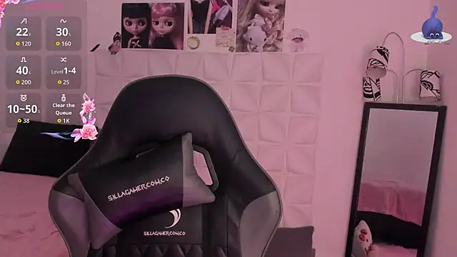 Snapshot of JuliethMoss chatting on 11-12-25, 08:08 JuliethMoss online show from 11-12-25, 08:08