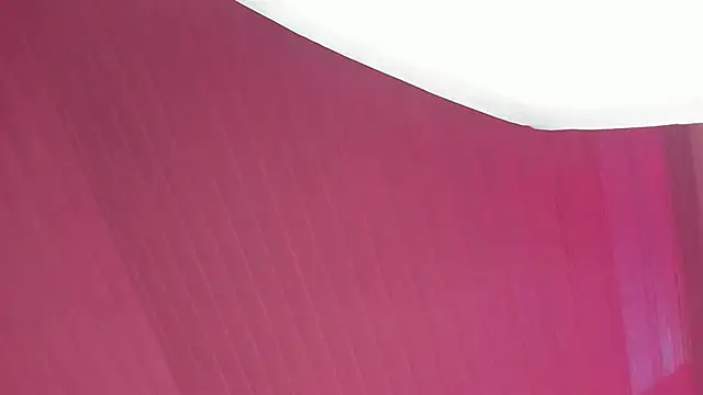 Snapshot of JuliethMoss chatting on 11-21-25, 08:29 JuliethMoss online show from 11-21-25, 08:29