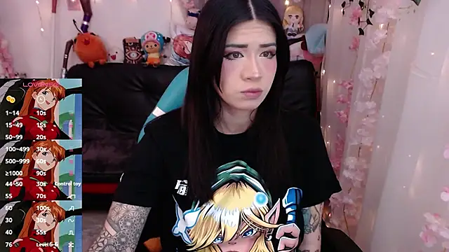 Snapshot of jadedelux_ chatting on 10-08-25, 06:38 jadedelux online show from 10-08-25, 06:38