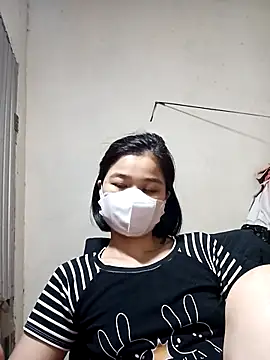 Snapshot of Daisy-lusia96 chatting on 10-02-25, 02:07 Daisy-lusia96 online show from 10-02-25, 02:07