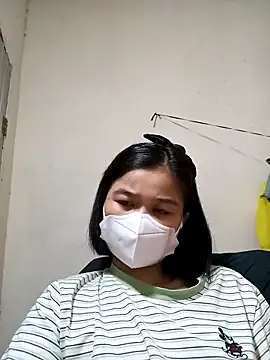 Snapshot of Daisy-lusia96 chatting on 10-11-25, 12:58 Daisy-lusia96 online show from 10-11-25, 12:58