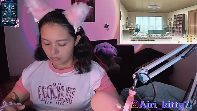 lila kitty81 online show from 12-17-25, 06:14